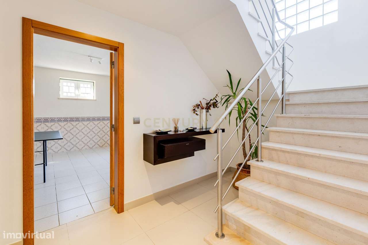 Luxuosa Moradia T 5 com Vista Panorâmica em São Simão de Litém, Pombal-10