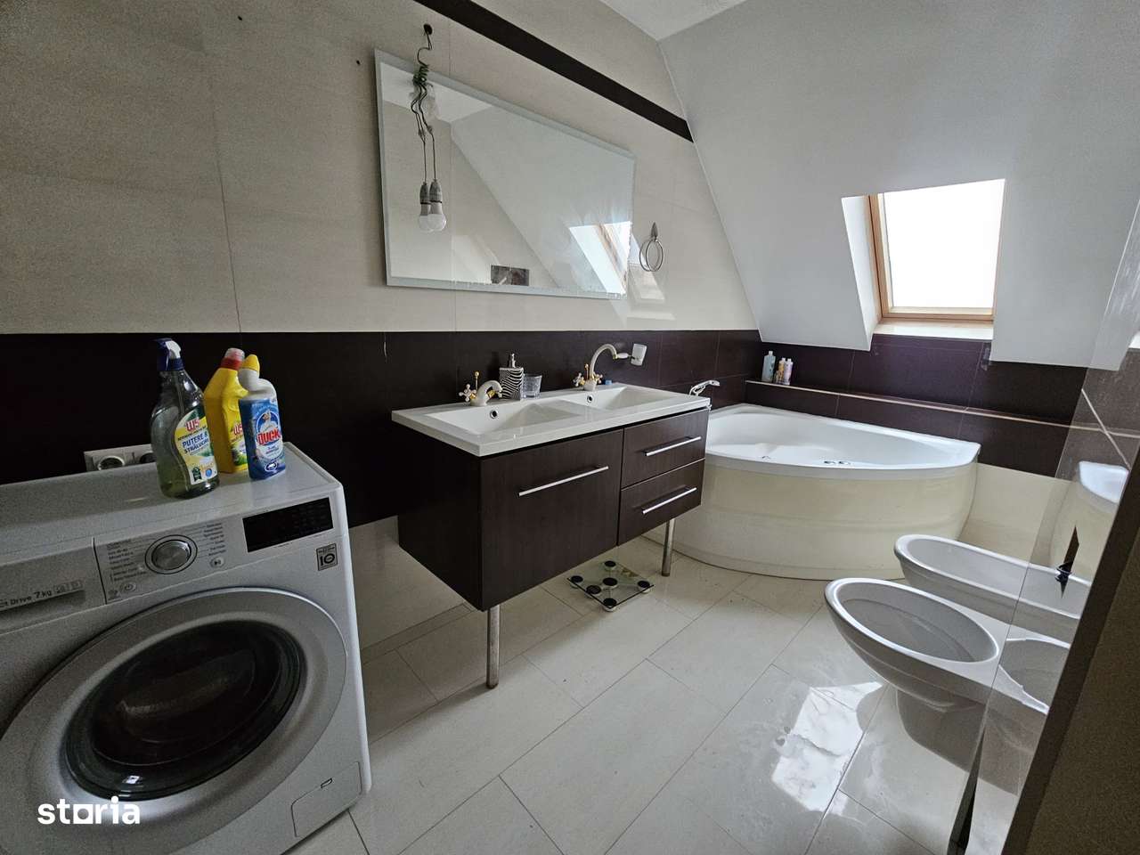 Vand apartament cu 4 camare in zona Obcini.-16