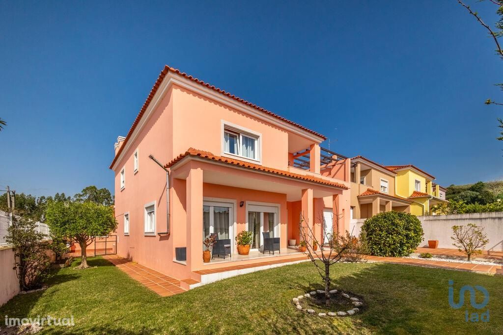 Casa / Villa T4 em Leiria de 183,00 m2