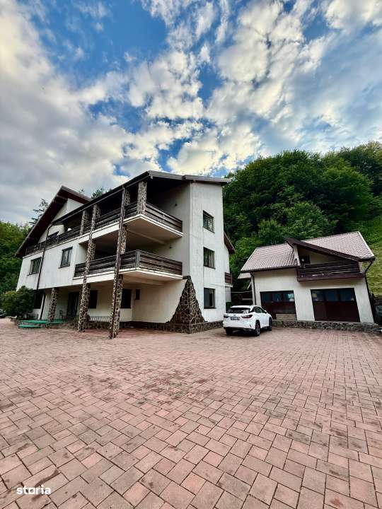 Casa de vacanta sau pensiune | Batca Doamnei | Teren in natura - Imagine principală: 4/16