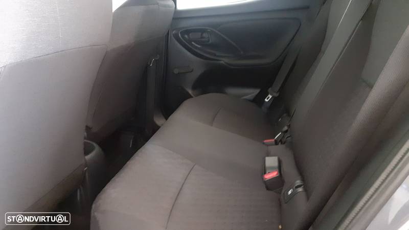 Toyota Yaris 1.0 VVT-i Comfort Plus - 11