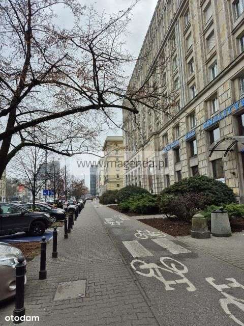 Oryginalne mieszkanie 73 m2 przy Placu Konstytucji-13