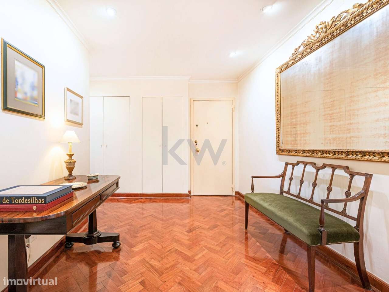 Excelente T3 com estacionamento no coração de Arroios! - Grande imagem: 3/25