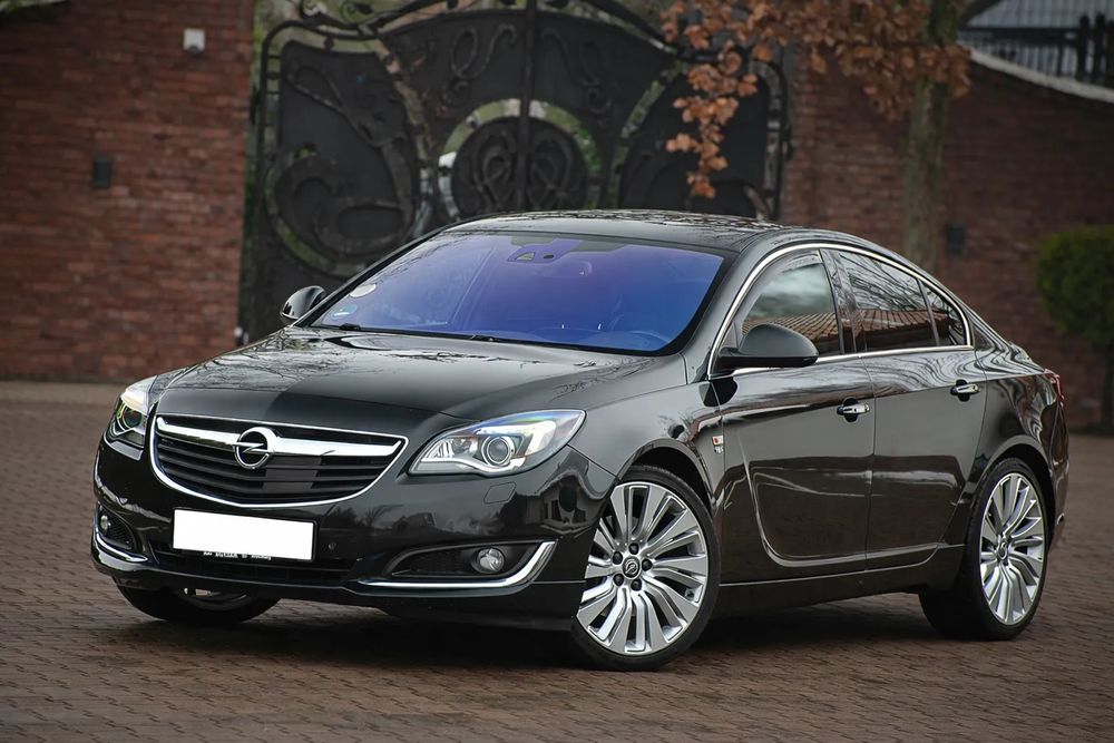 Opel Insignia A 2.0 Turbo 4x4 Automatik Innovation 2015