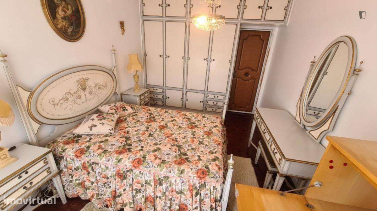 Quarto - localizado em Setubal - Grande imagem: 2/20
