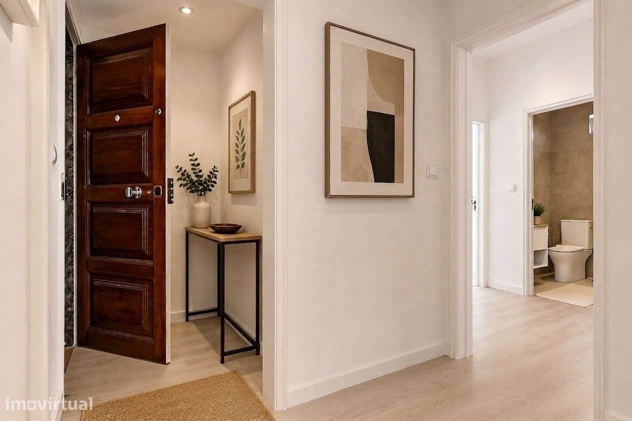 T3 Remodelado com 2 Varandas em Cascais | Pronto a Habitar-16