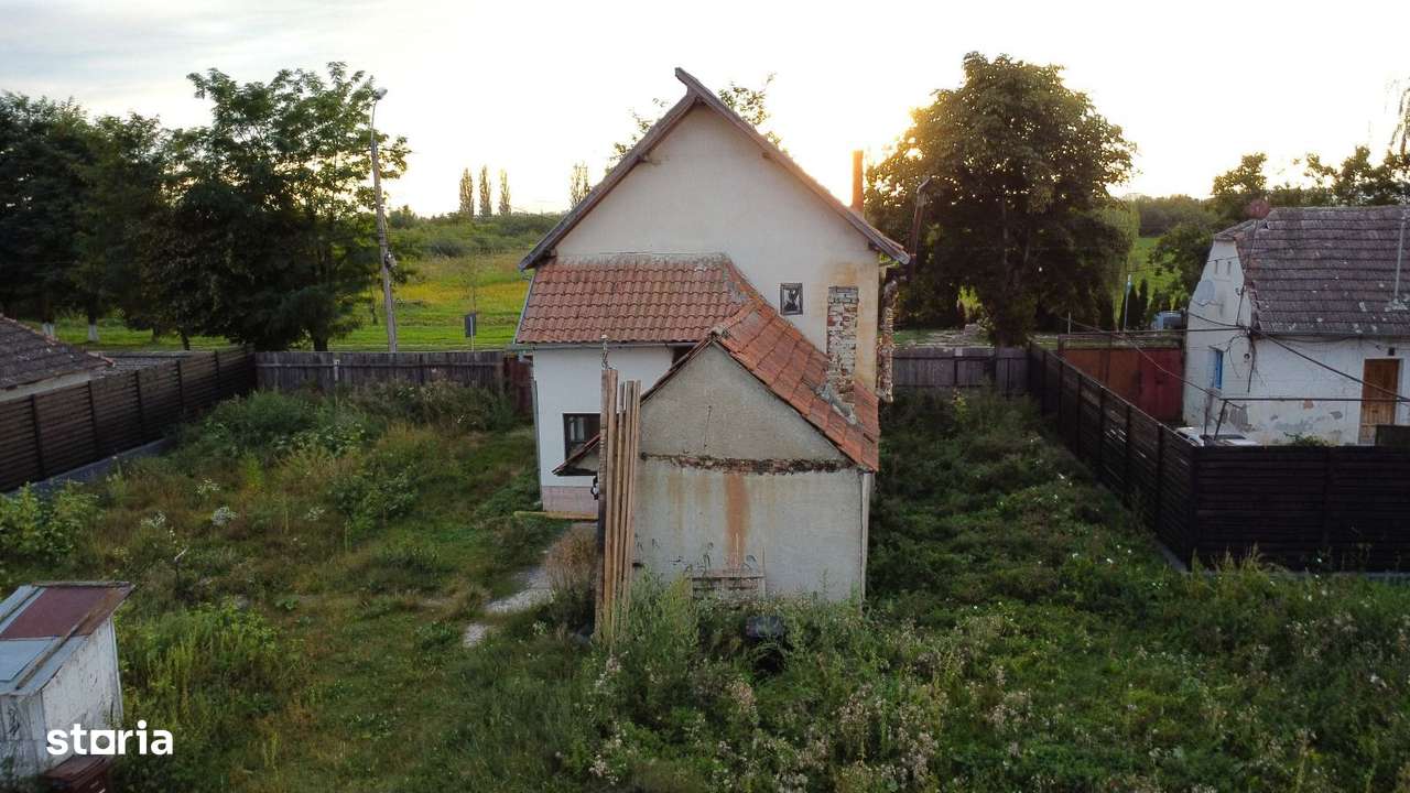 Casă unică în Prejmer, cu teren generos - Imagine principală: 5/11