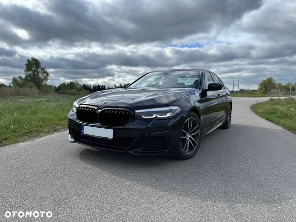 BMW Seria 5 520i mHEV M Sport - 3