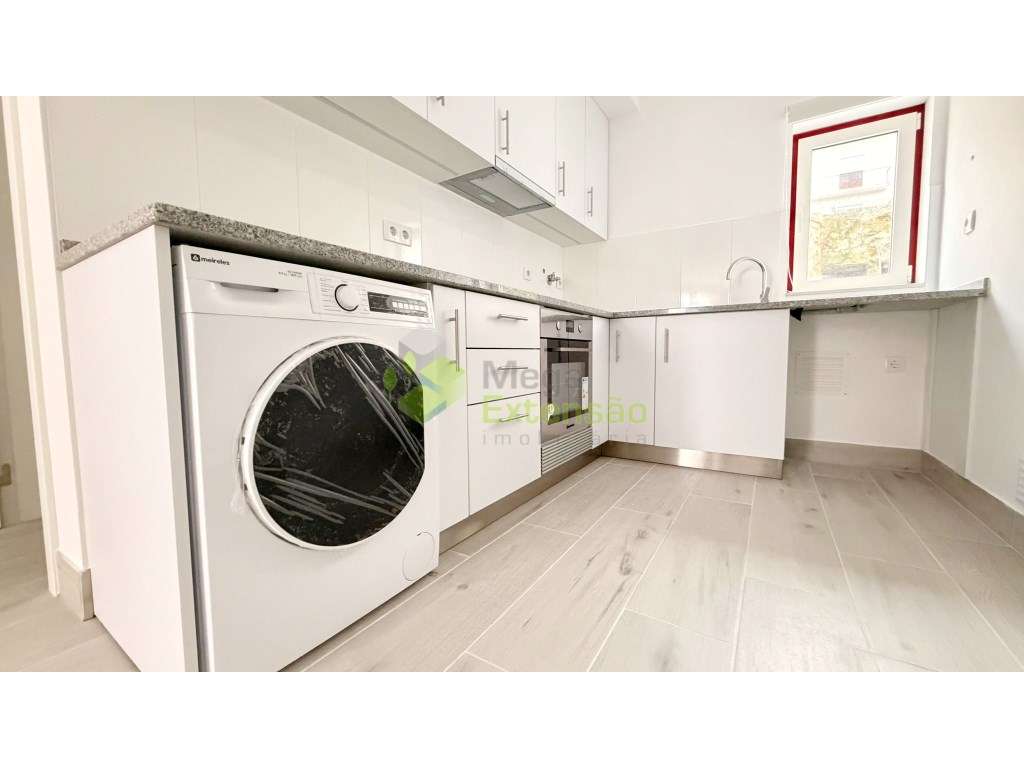Apartamento T2, Novo, a estrear | Moderno | Centro de Torres Vedras-13