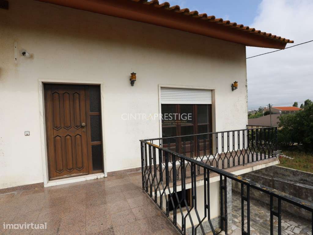 Moradia Isolada de 7 Assoalhadas em Montelavar - Sintra-6