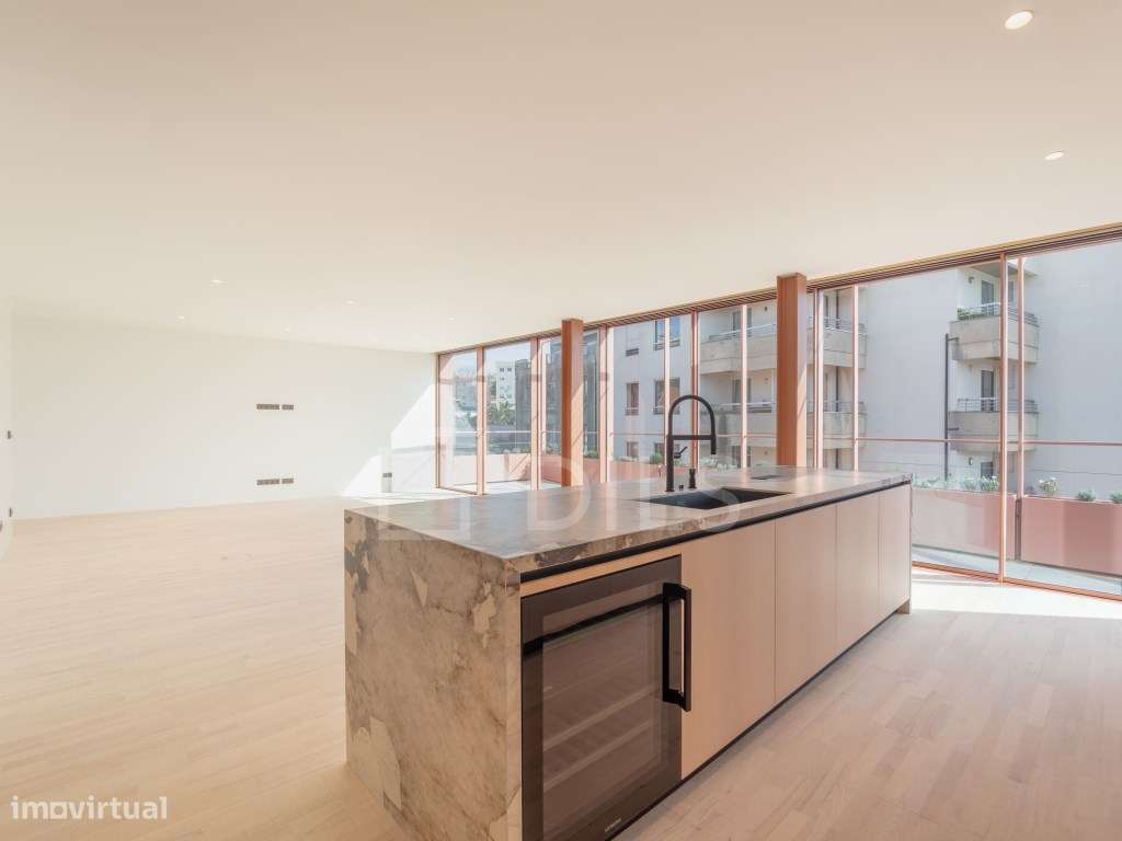 Apartamento T4+1 na Foz, Porto-5