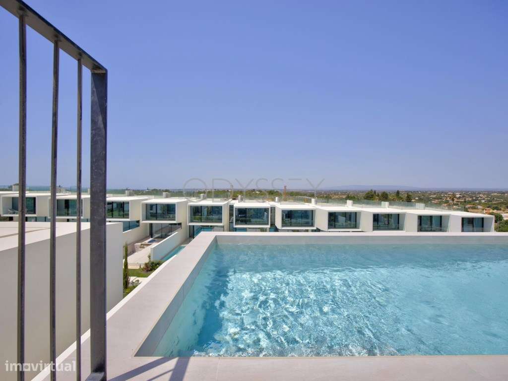 Penthouse Totalmente Mobilado com Piscina Privativa no Rooftop-33