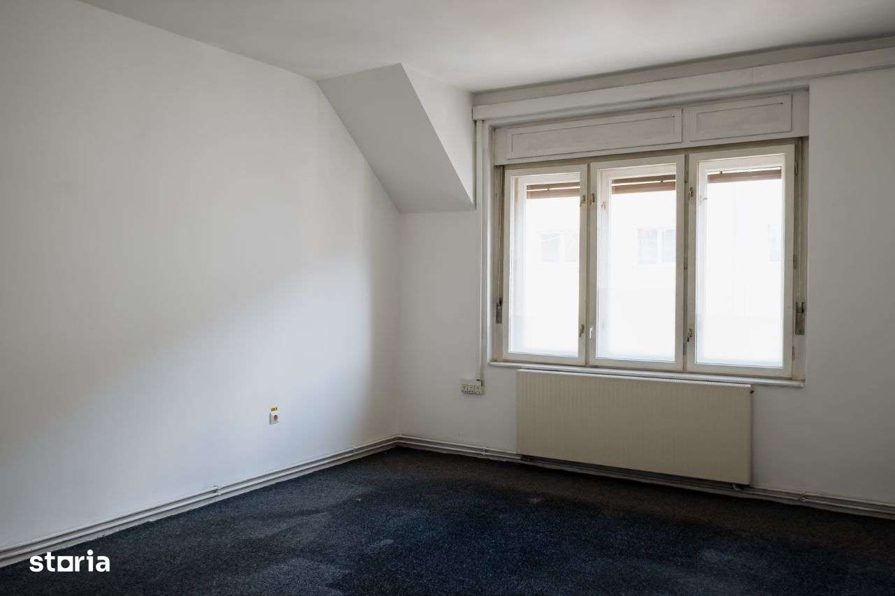 Spatii birouri in zona centrala din Sibiu de inchiriat - Imagine principală: 5/12