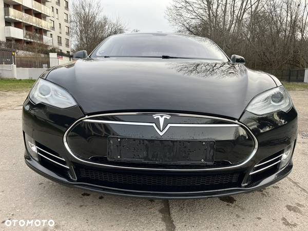 Tesla Model S Performance - 4