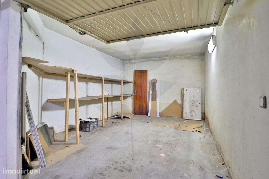 Venda apartamento T2 totalmente renovado em Maximinos-44