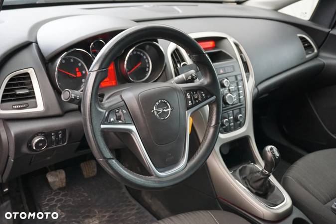 Opel Astra IV 1.3 CDTI Enjoy ecoFLEX - 9
