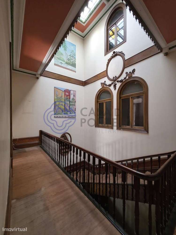 PRÉDIO ENTRE CENTRO DO PORTO E MIRAGAIA - Grande imagem: 4/58