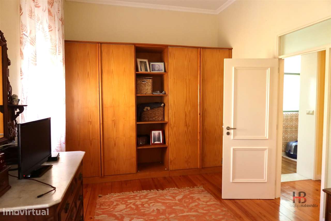 Oportunidade Única: Moradia T3 no Centro de Gondomar-18