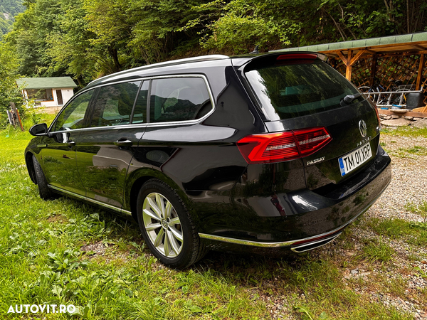 Volkswagen Passat Variant 2.0 TDI DSG Highline - 13