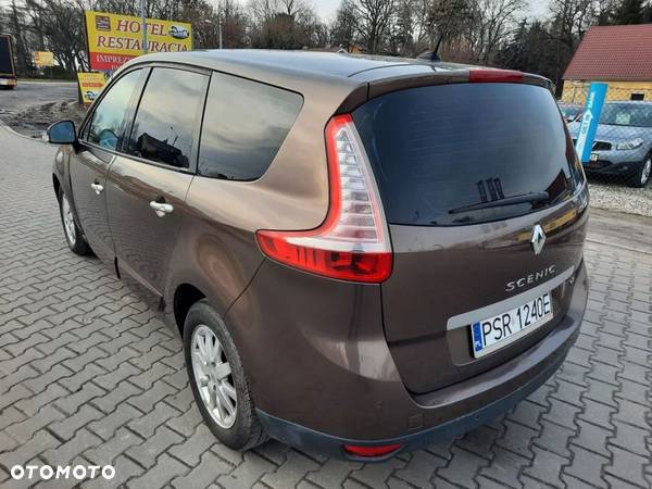 Renault Scenic 1.9 dCi Expression - 11