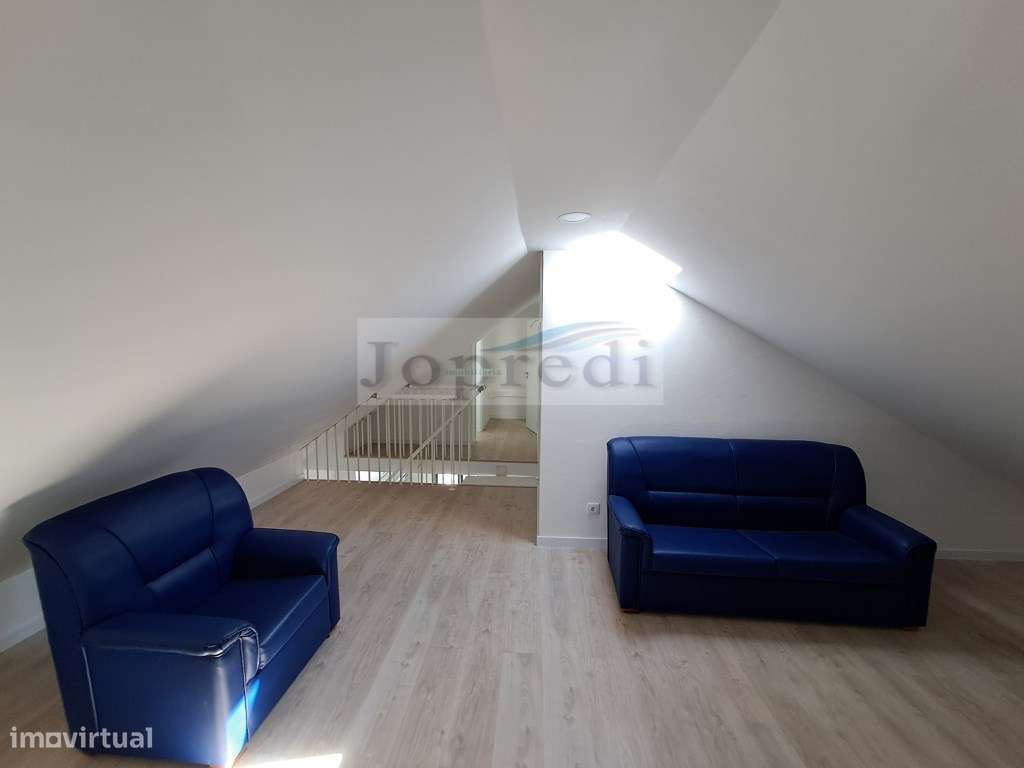 Moradia T4 na Aroeira-33