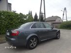 Audi A4 2.4 - 16