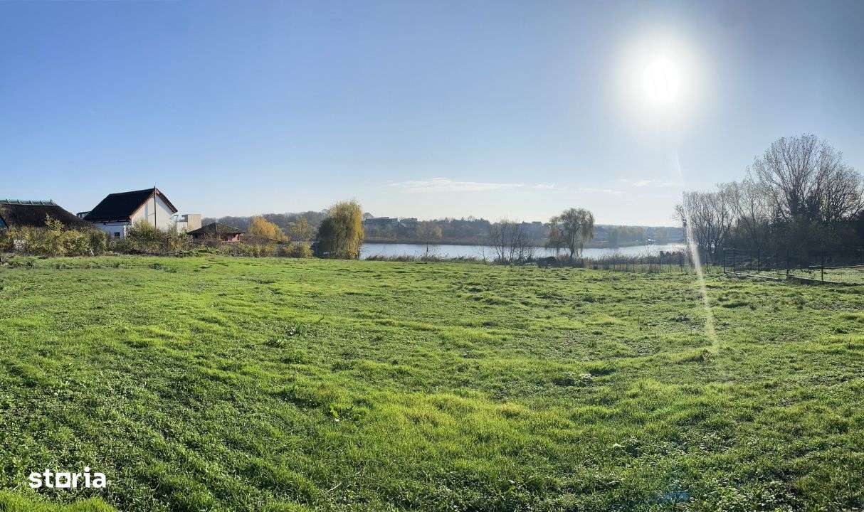 Teren la lac centru Corbeanca, vedere lac si padure, toate utilitatile - Imagine principală: 1/14