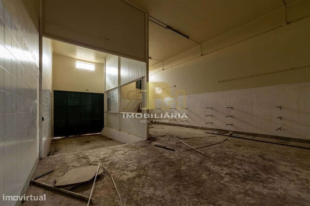 Armazém T6 Venda em Alcanhões,Santarém-13