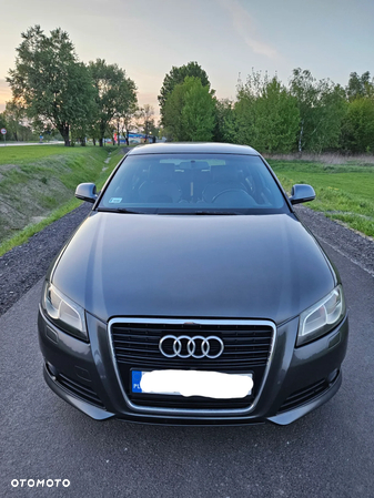 Audi A3 1.8 TFSI Sportback S tronic S line Sportpaket (plus) - 4