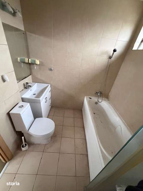 Tunari 1 Decembrie Nr.136-8