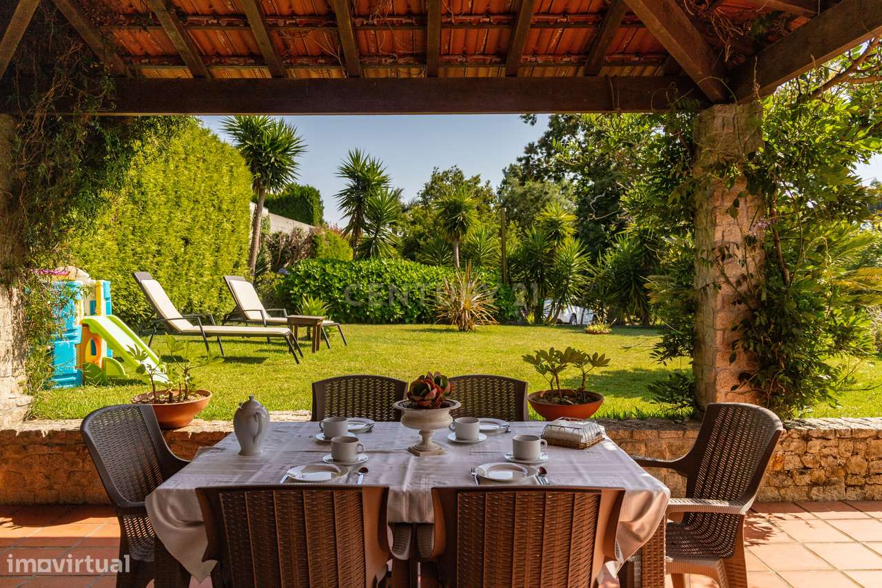 Encantadora Casa de Hóspedes em Aveiro com Jardim e Terraço - Grande imagem: 1/24