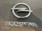 Emblemat klapy tylnej tył Opel Corsa D Lifting - 1