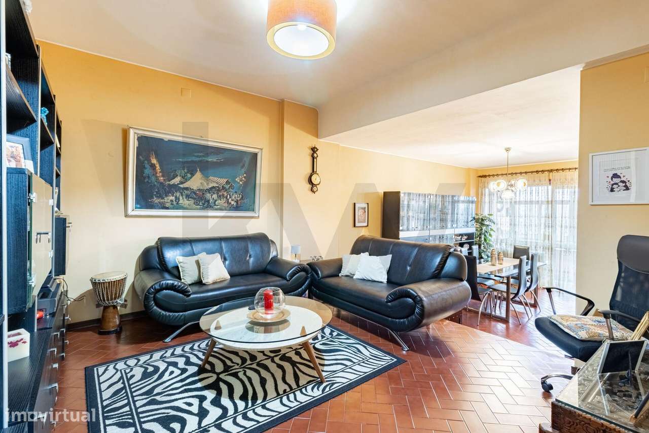 Fabuloso apartamento T3 + 1, situado na Avenida da República, em Vila - Grande imagem: 5/33