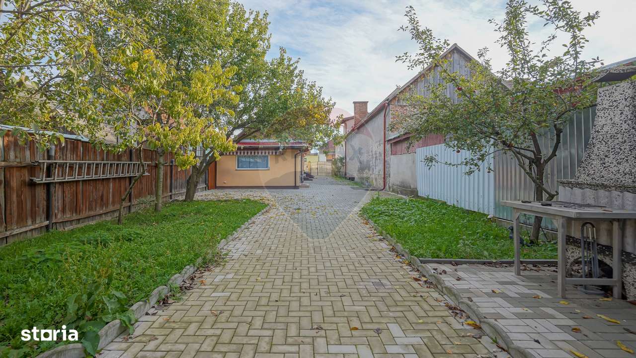 Comision 0 %! Casă de vânzare în Săcele, zona Cernatu! - Imagine principală: 4/20