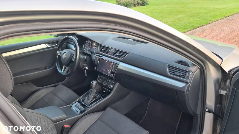 Skoda Superb 1.6 TDI DSG Ambition - 3