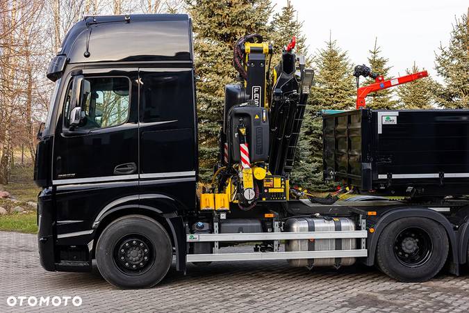 Mercedes-Benz Actros - 12