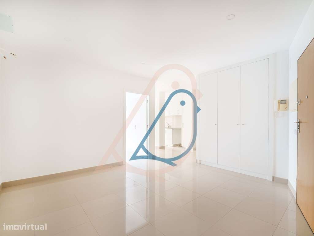 Apartamento T2 /Rotunda dos PAstorinhos / Fátima - Grande imagem: 2/18