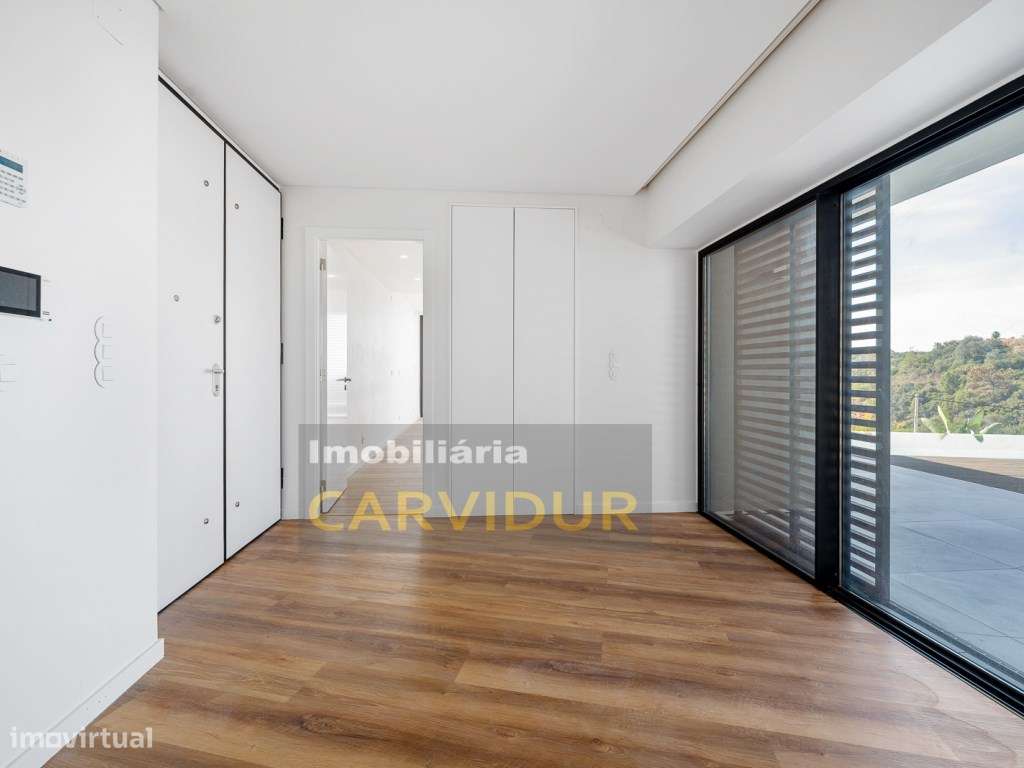 Moradia T5 de Luxo com Piscina Infinita ,Campo de Padel e Elevador ...-13