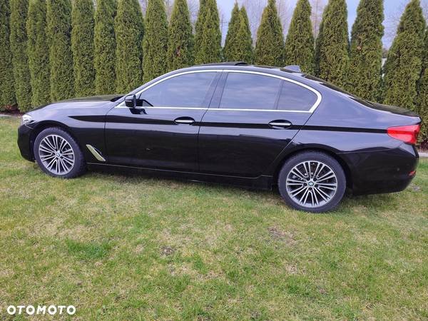 BMW Seria 5 530i GPF Luxury Line sport - 27