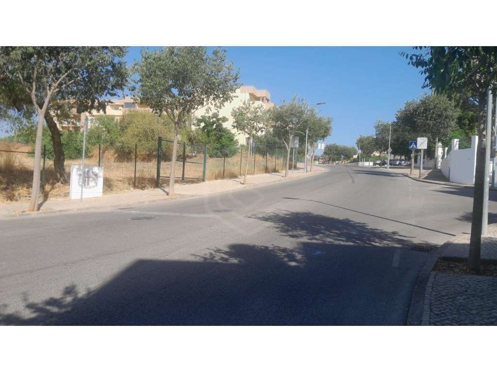 Terreno com viabilidade de construção em São Clemente, Loulé, Algarve - Grande imagem: 4/16