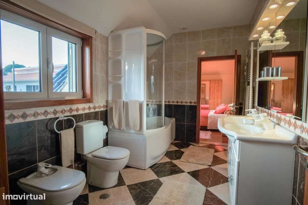 Moradia T5 com Piscina - Esposende-10