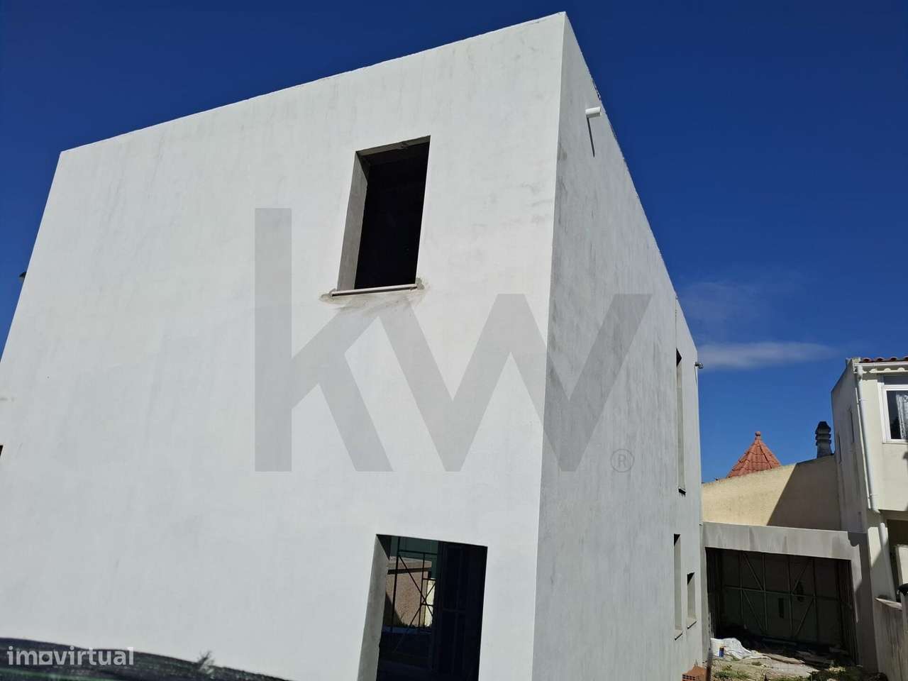 Lote de terreno com projecto de construção em curso | Moradia T3 isola - Grande imagem: 4/33