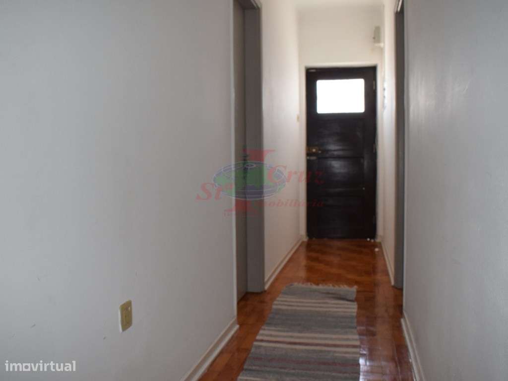 Apartamento T3 + Sótão Dividido - Pinhal de Marrocos-14