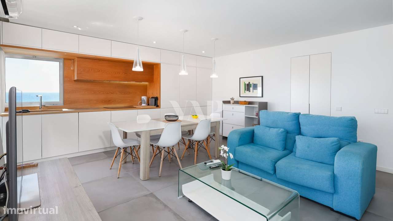 Apartamento T2+1 Renovado com Vista Mar Frente ao Calçadão em Quarteir - Grande imagem: 3/20