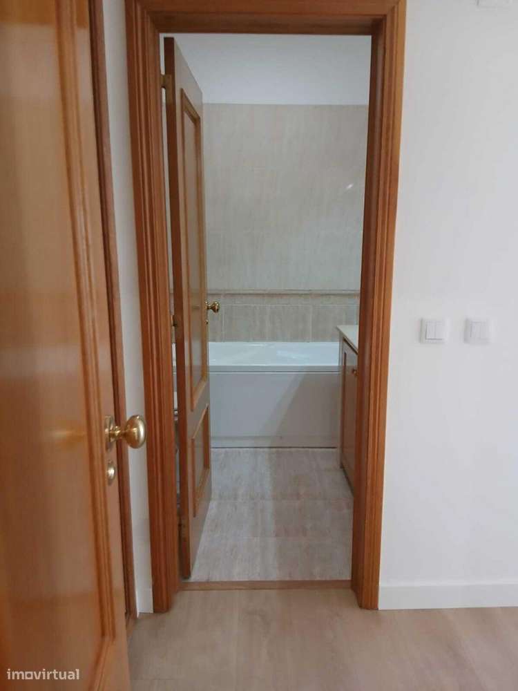 Apartamento T3 com estacionamento, Alapraia, Cascais - Grande imagem: 5/18