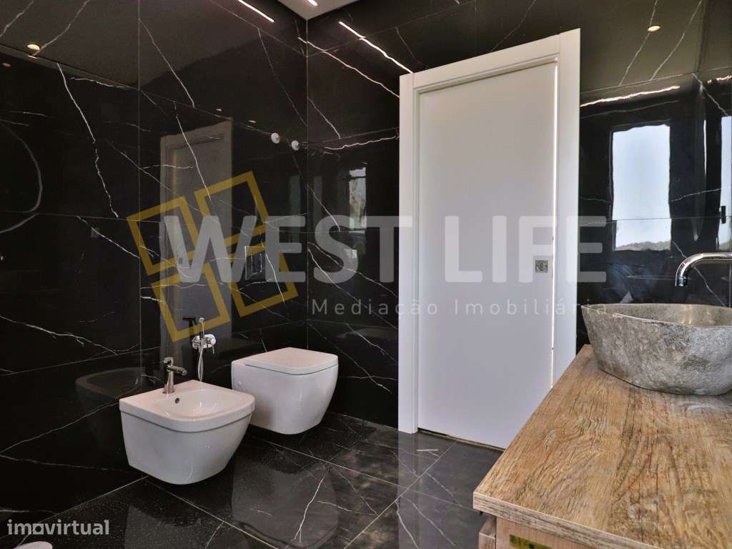 Moradia Térrea T4 com cave com vistas panorâmicas - localizada em B...-29
