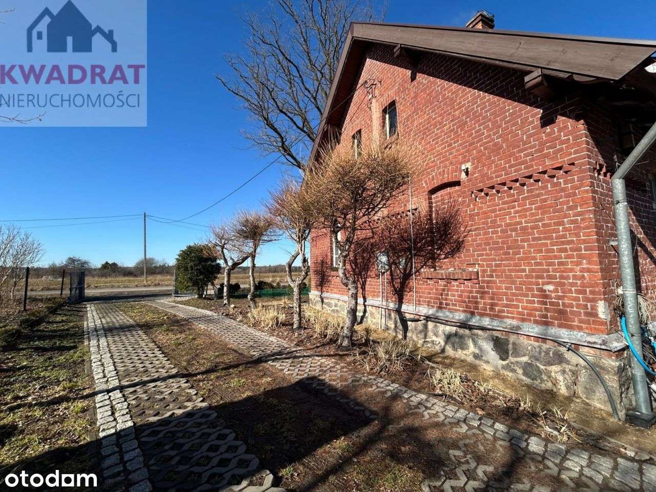 Na sprzedaż dom jednorodzinny z dwoma lokalami Chr-3