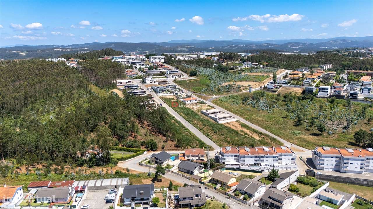 Moradia Isolada T4 Venda em Santa Maria da Feira, Travanca, Sanfins e-51