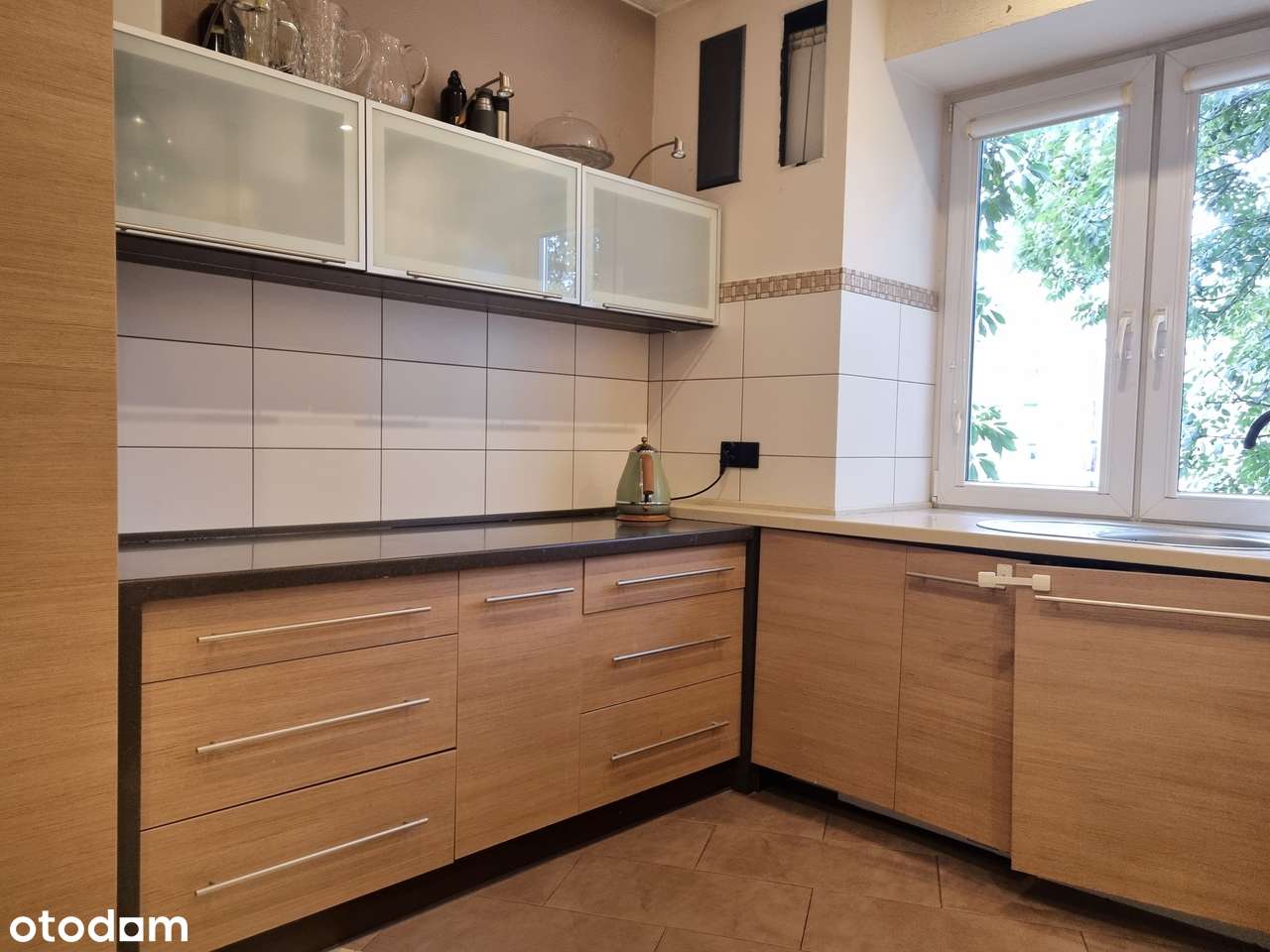 ciche mieszkanie, cegła, grube mury blisko centrum-8