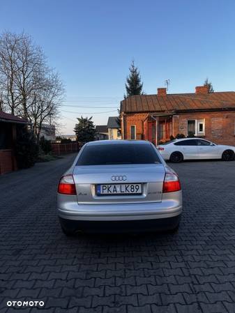 Audi A4 2.0 FSI - 5